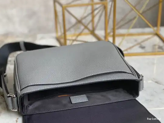 Cheap LOUIS PM VUITTON DISTRICT 0618